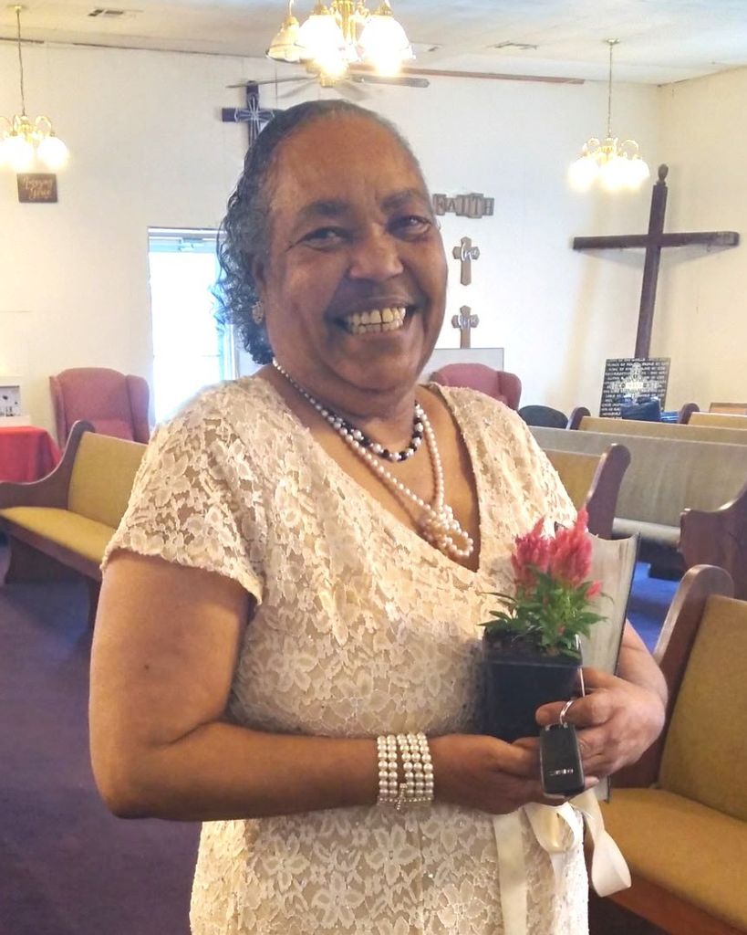Saundra Kay Dillard