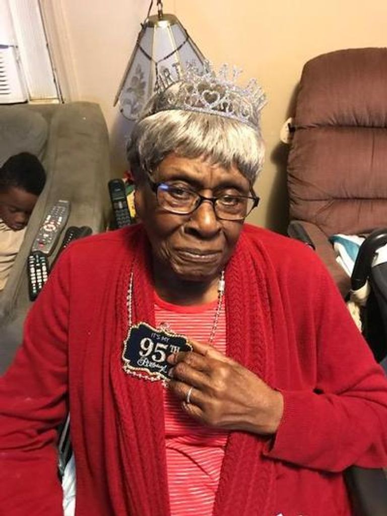 Cyra Mae Motley