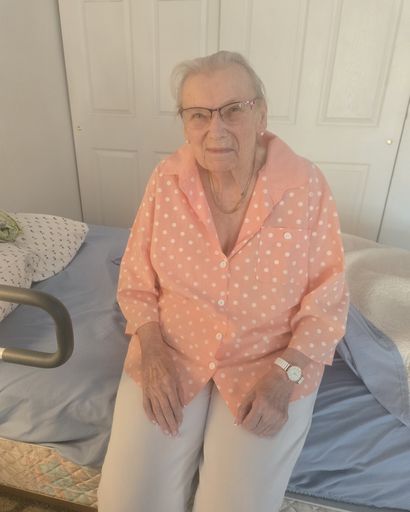 Darlene Leone Mahowald Profile Photo