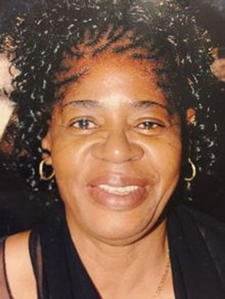 Ms Janice Robinson