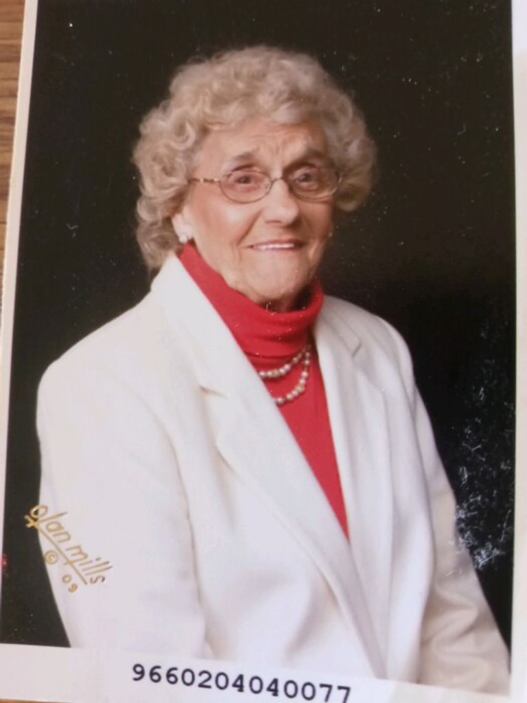 Dorothy Blades
