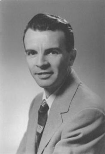 Wendell Lawrence Snapp photo gallery thumbnail 2 of 4