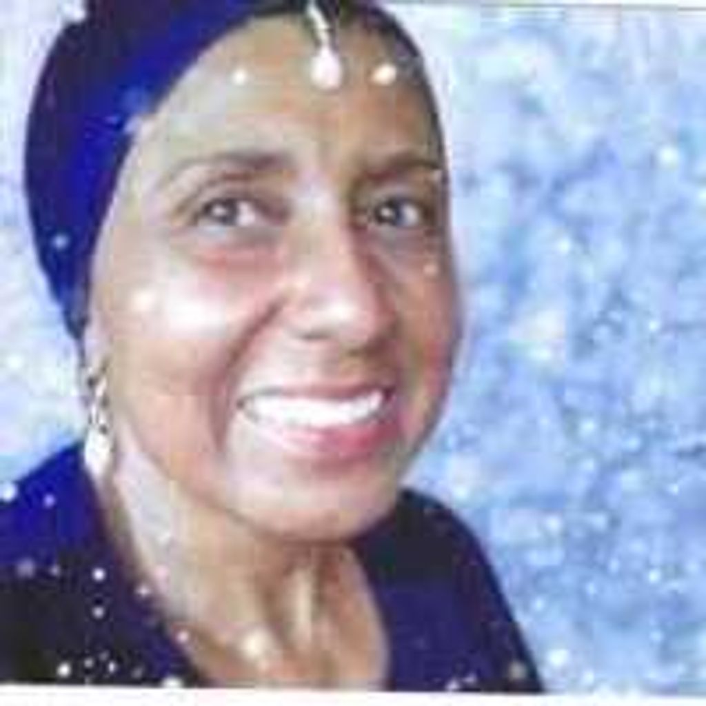 Nana Marie Bey ( Antionette Anderson)