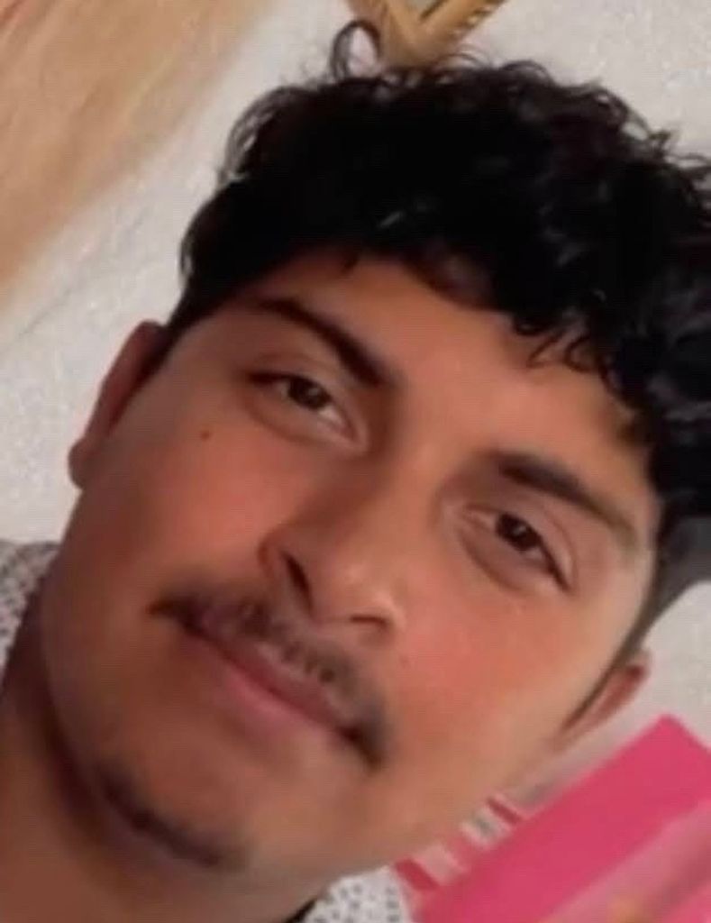 Carlos Hallas Profile Photo