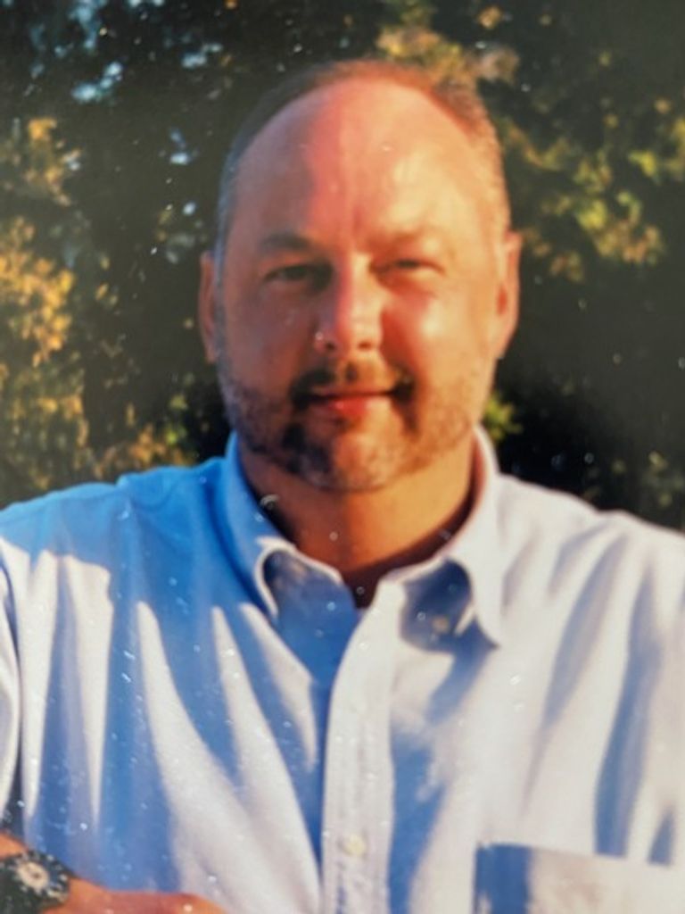 Tony Giddens Profile Photo