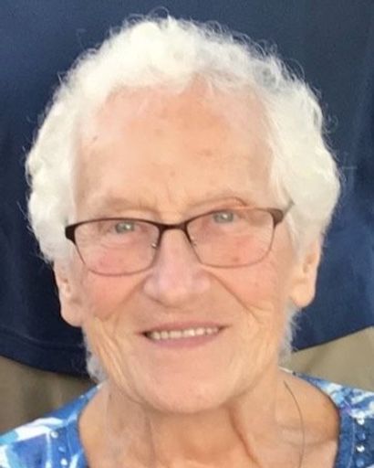 Phyllis's obituary image