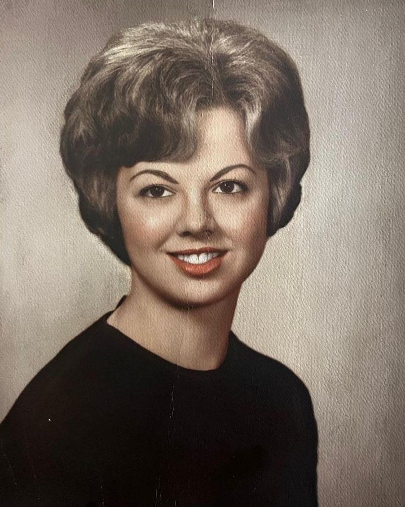 Ginny Hook Profile Photo
