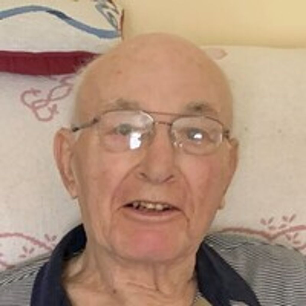 Samuel Lobins Profile Photo