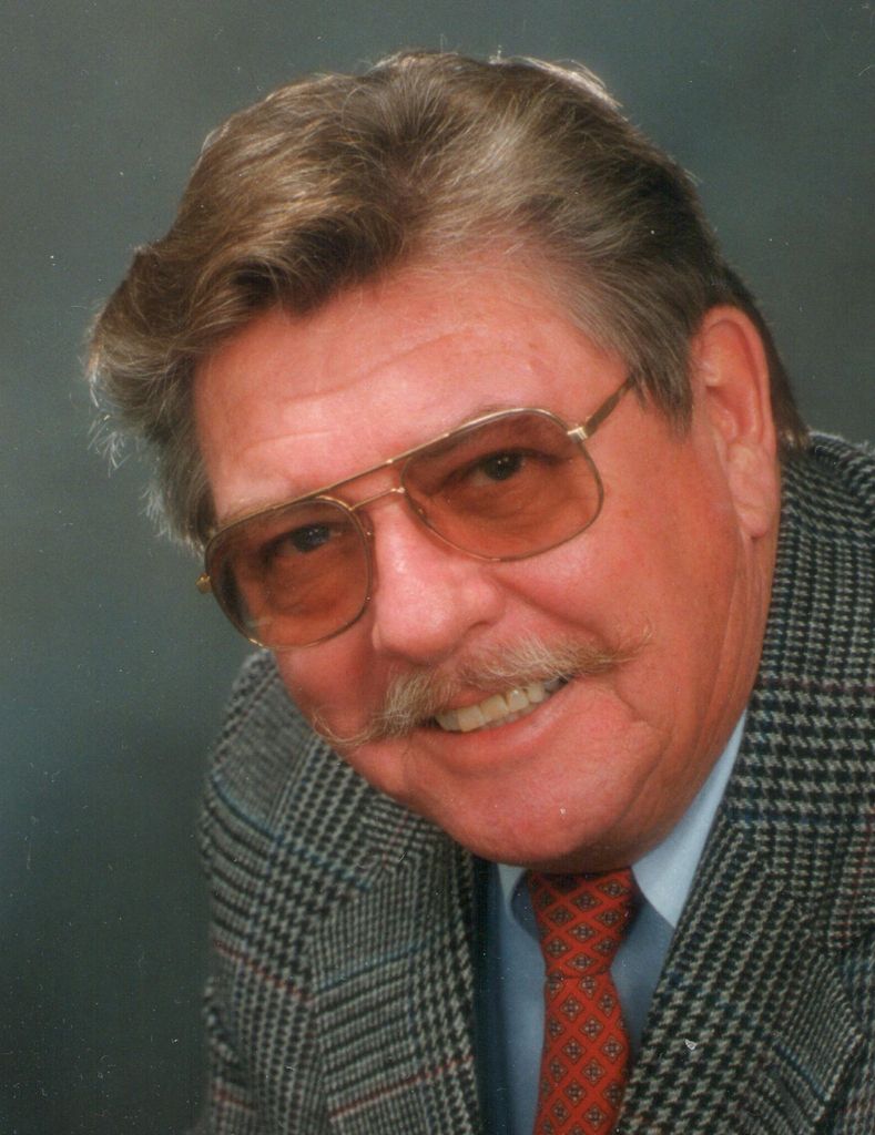 Robert Ellis Profile Photo