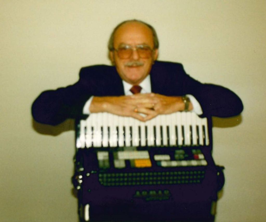 Leo Joseph Robas