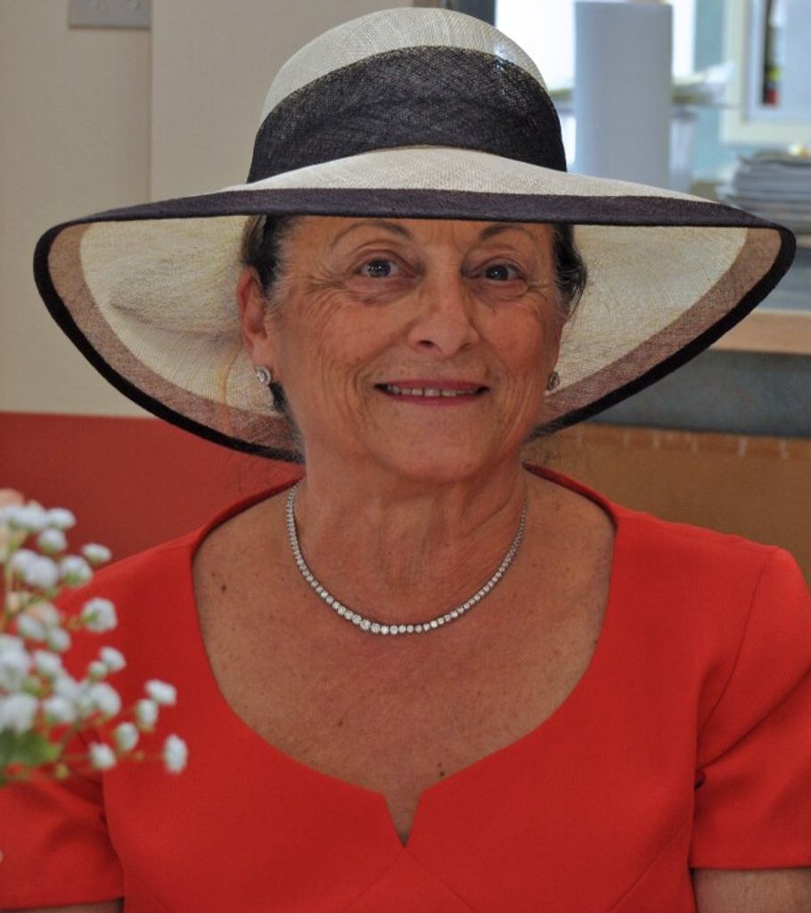 Elaine (Sabbag)  Stuis