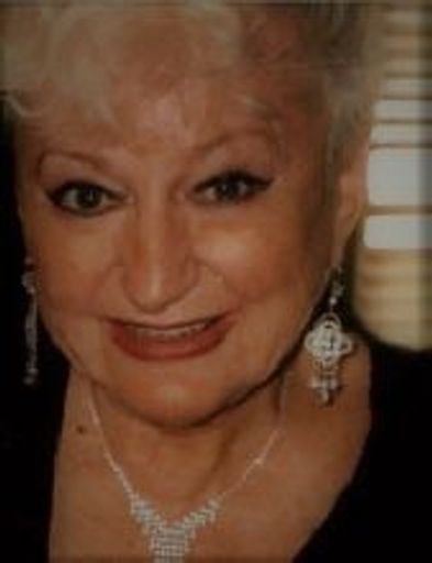 Julia Elizabeth Watts Profile Photo