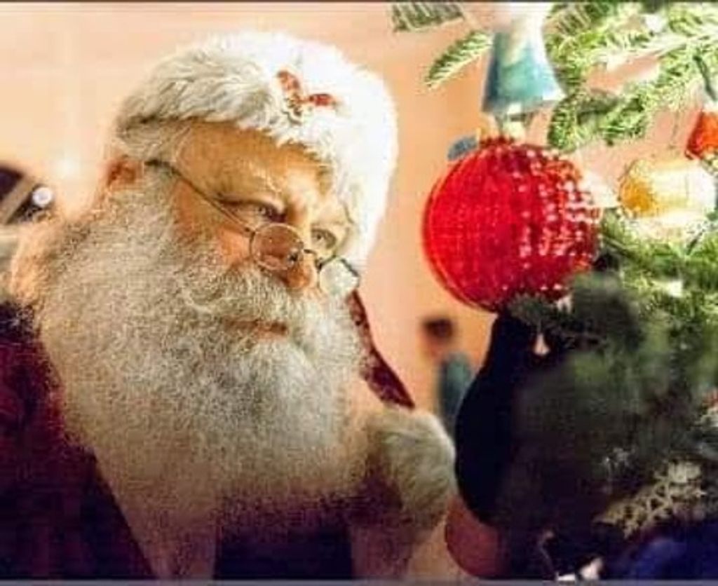 Santa Lee Rosen Profile Photo