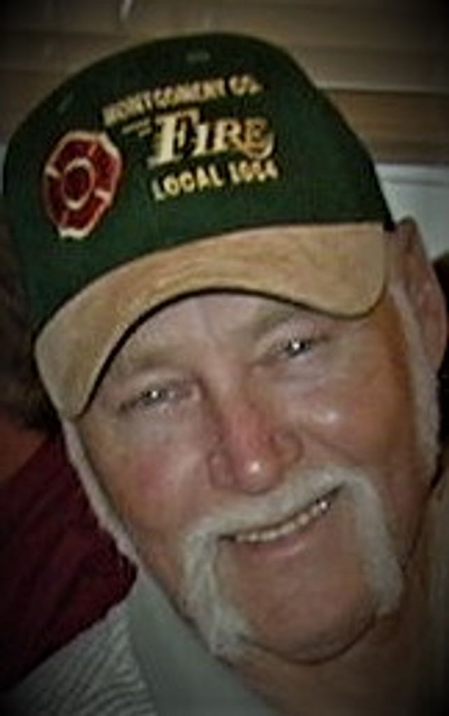 Robert (Bobby) Carter