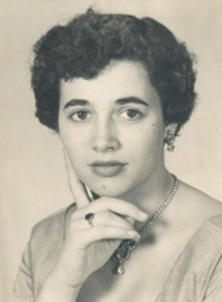 Catherine E Schill