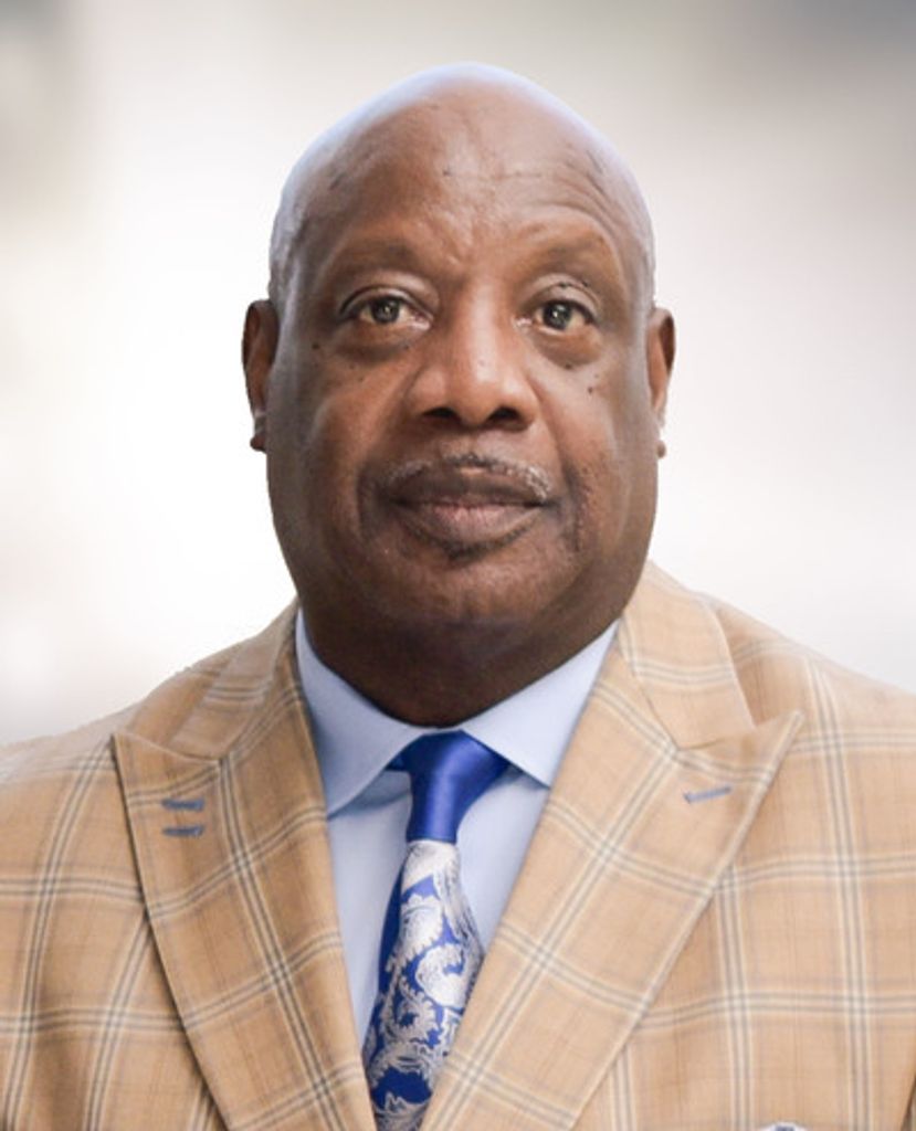 Earl Lewis