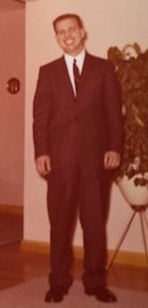 Kenneth Earl Marlow