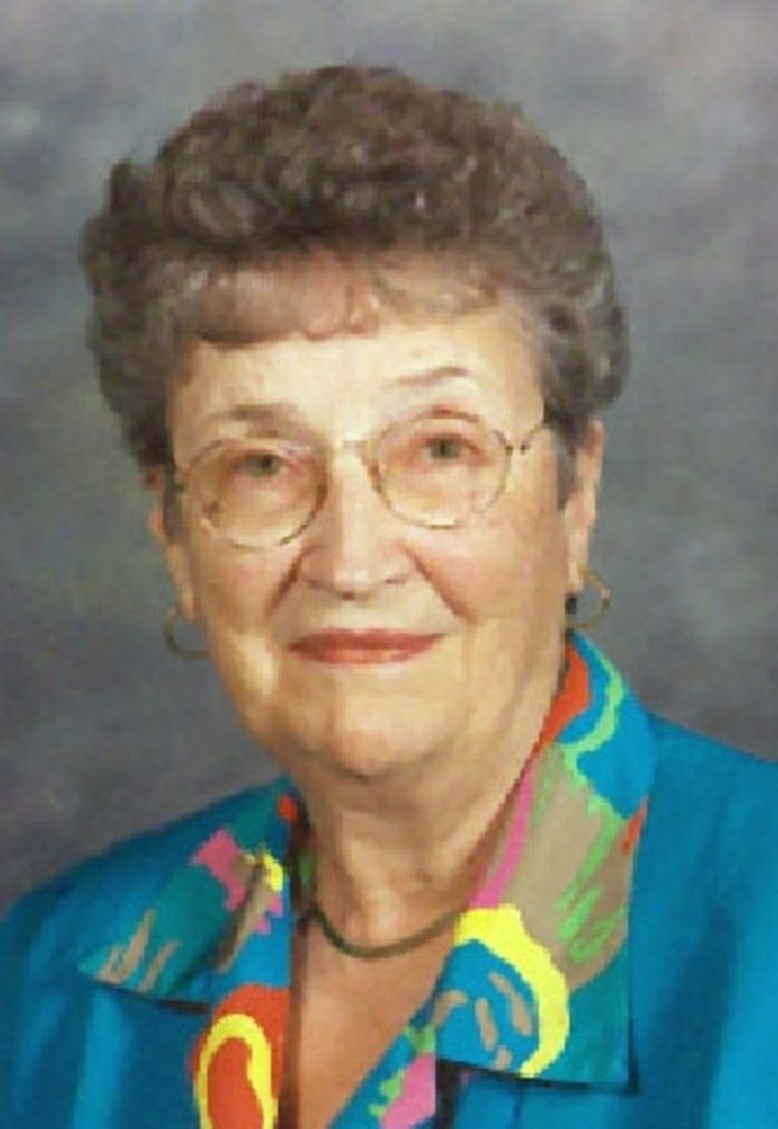 Pauline Lee