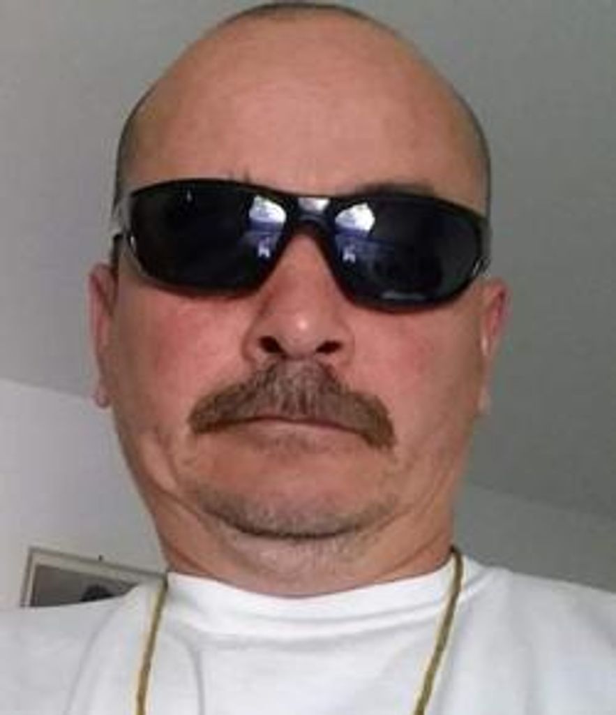 Lundon Lucich Profile Photo