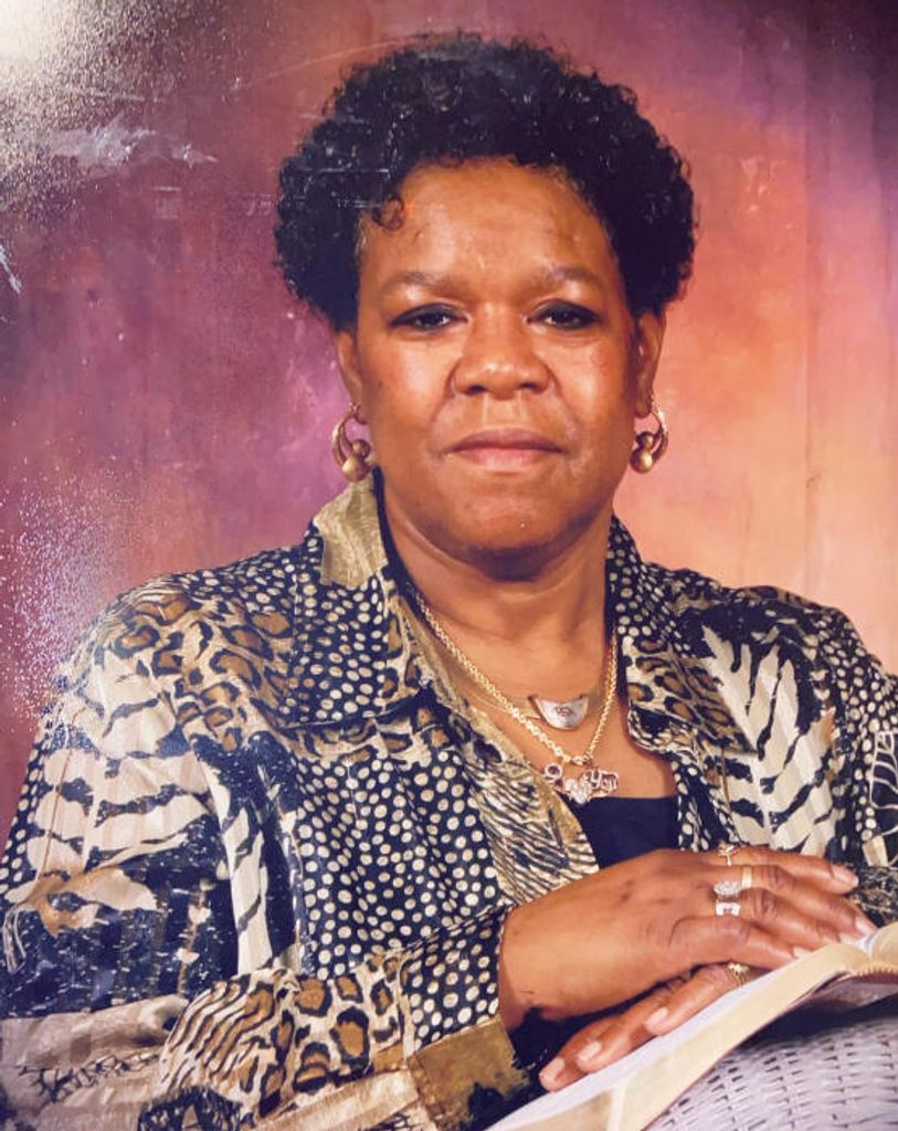Brazillie Holmes