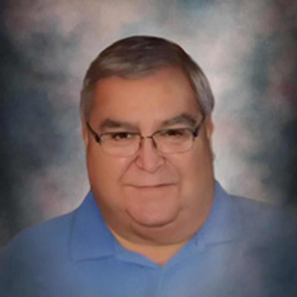 Edward Saenz