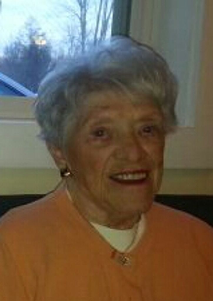 Doreen E (Edson)  Hake