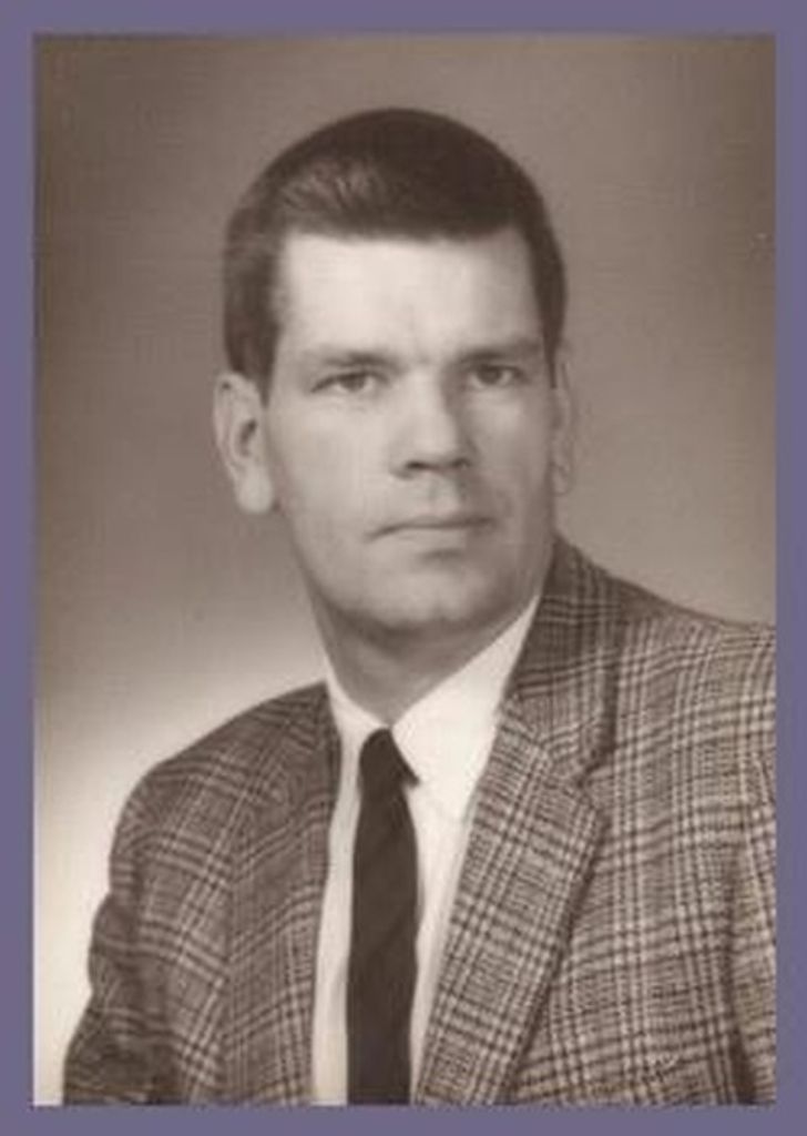 Richard T Hamilton Sr.