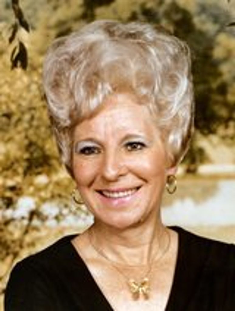 Mae Simms
