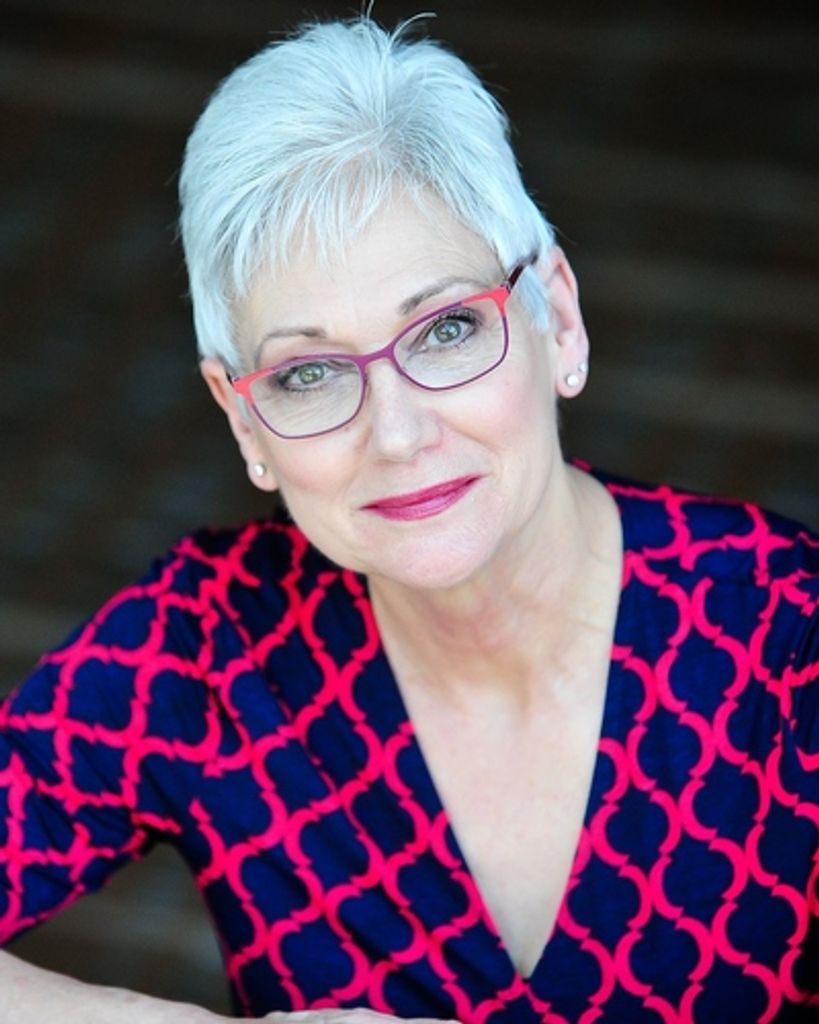 Dr. Suzanna V. Darby