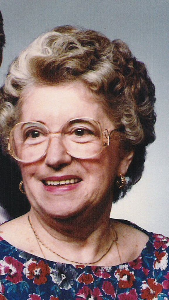 Yvette Mainville Profile Photo
