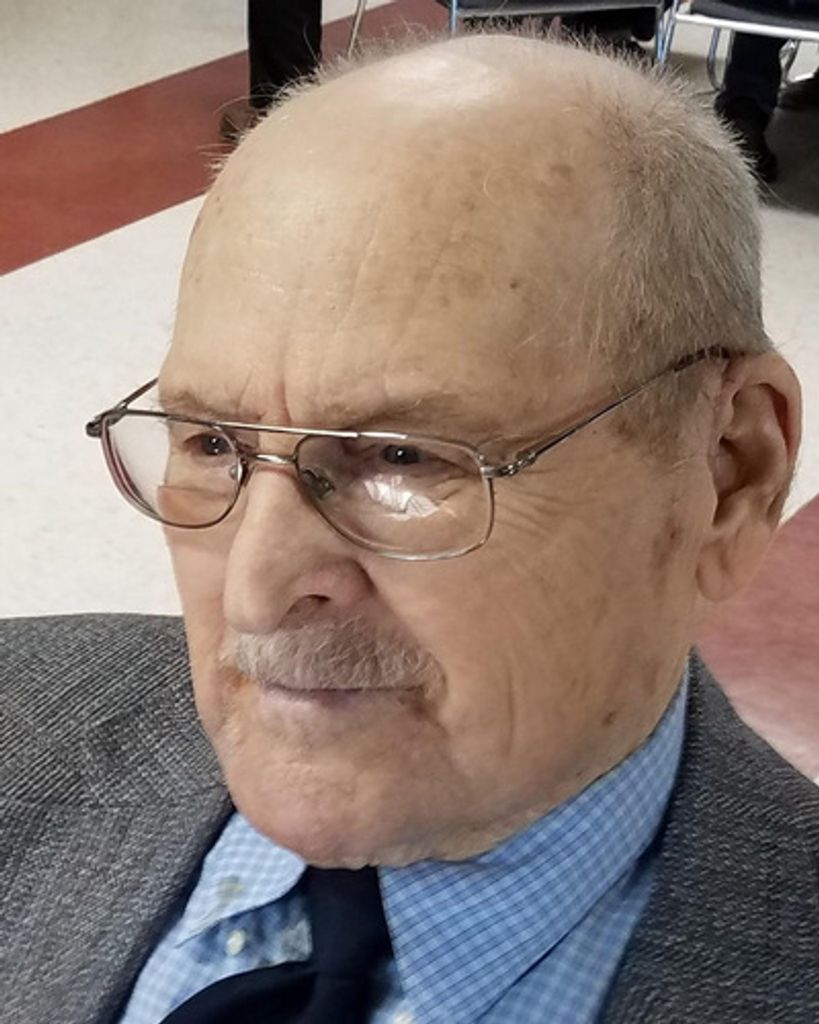 Russell Ben Hilton Profile Photo