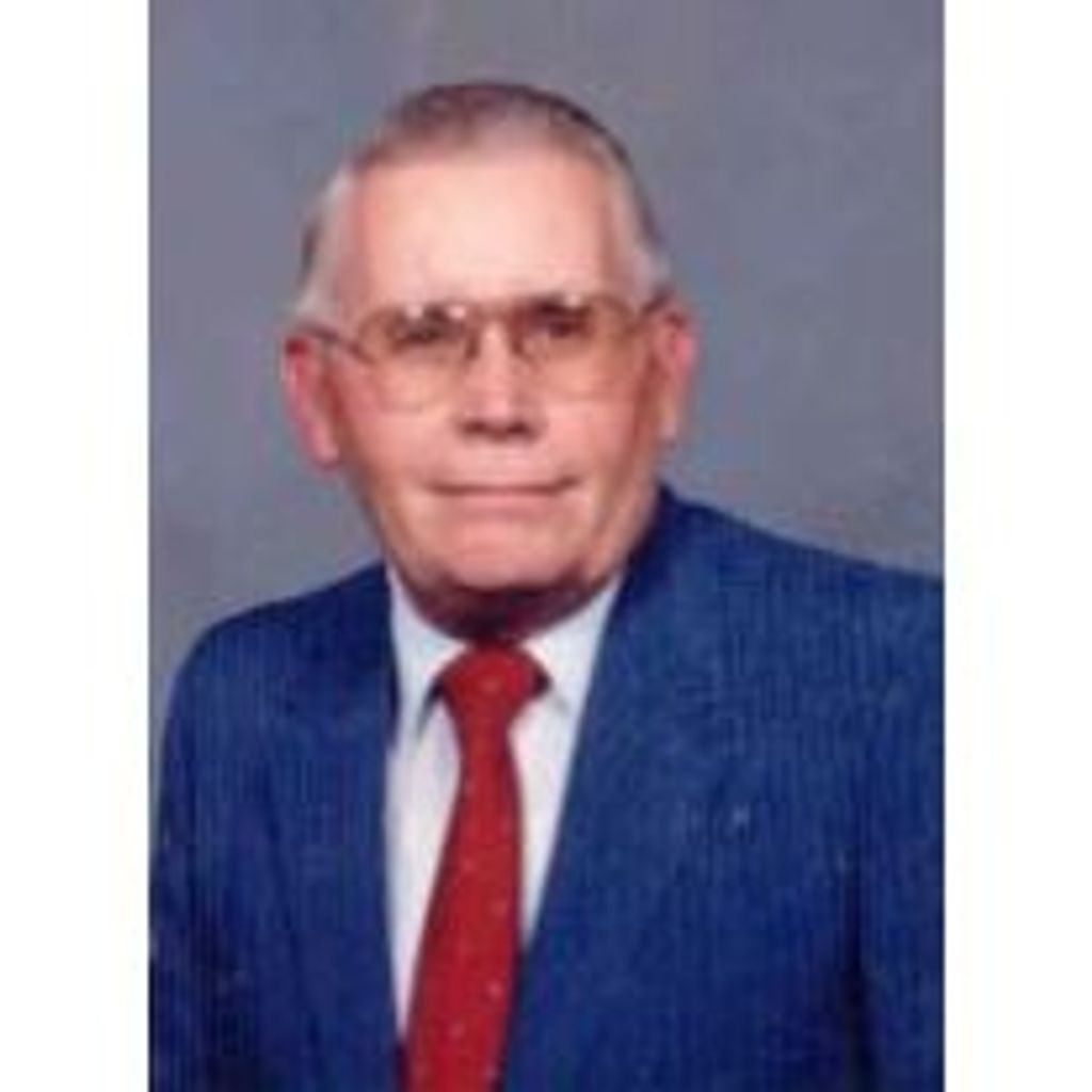 Leland "Lee" Carlson