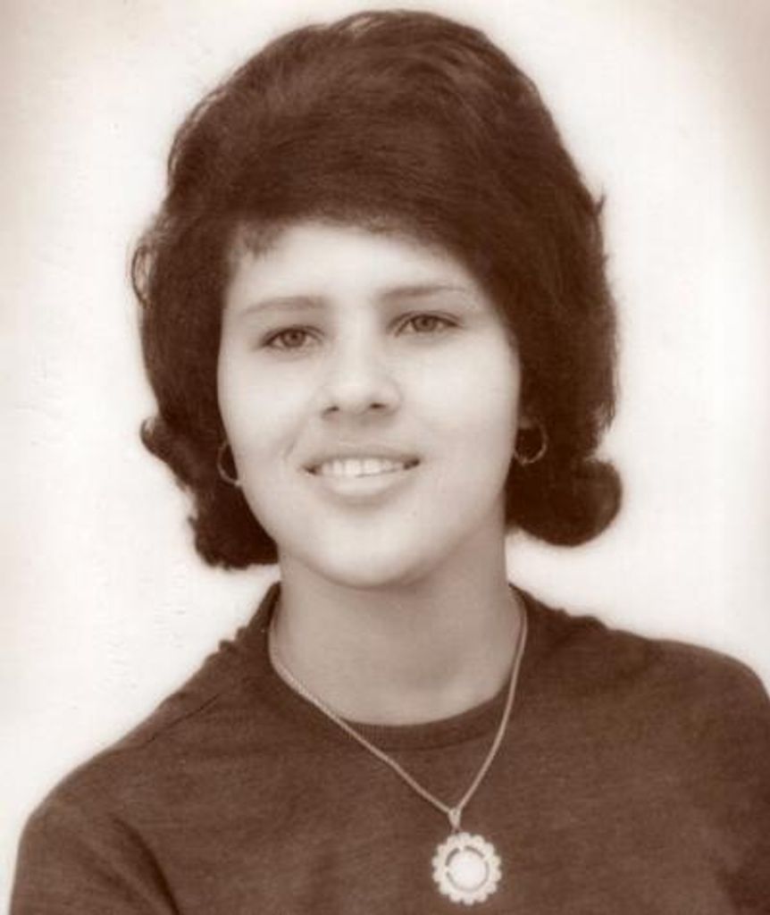 M. Elizabeth Medina-Graca