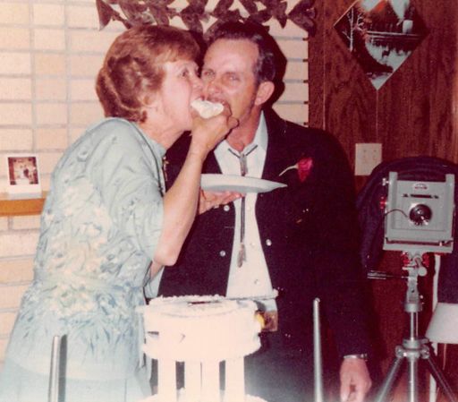 Dale Eugene Bobb photo gallery thumbnail 45 of 55