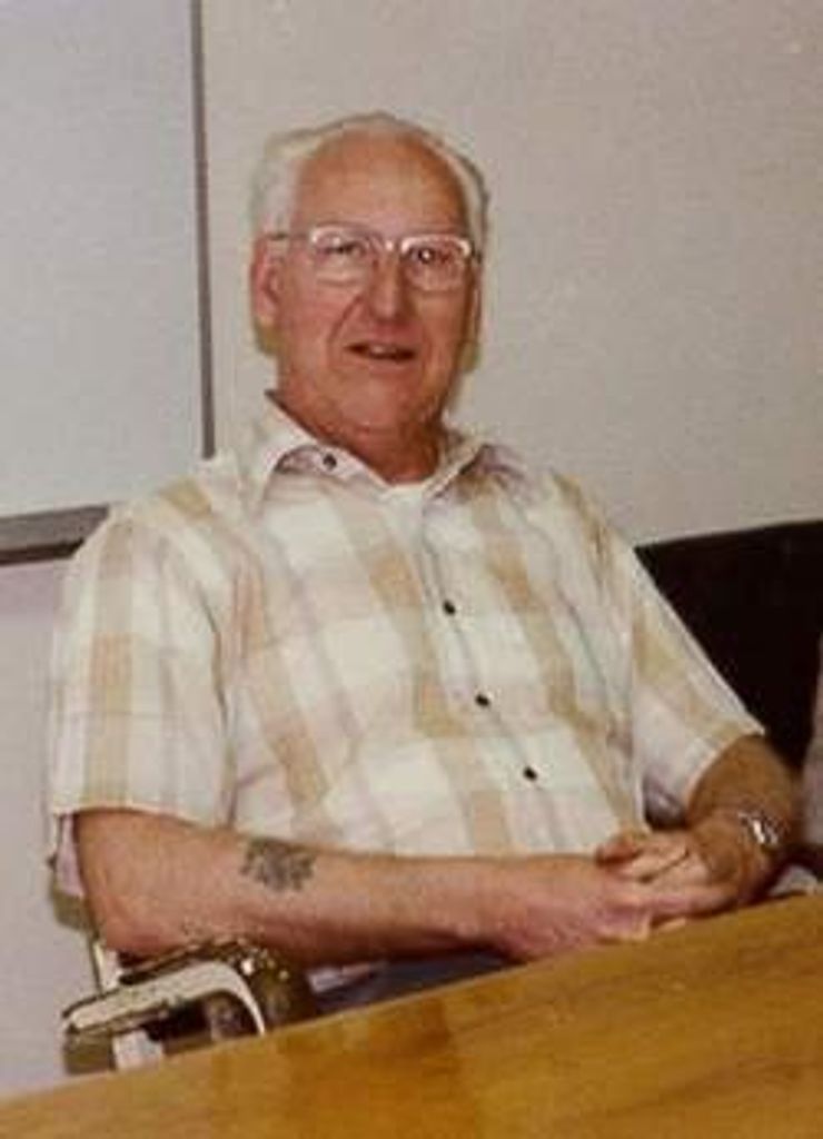 Ralph W Rothrock