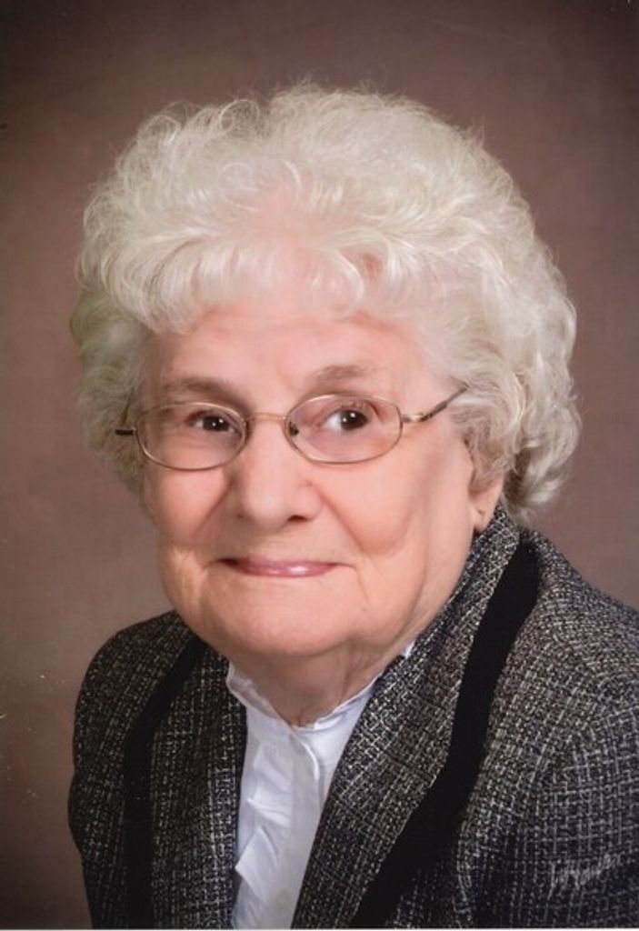 Rosalie Marie Leuthen Profile Photo
