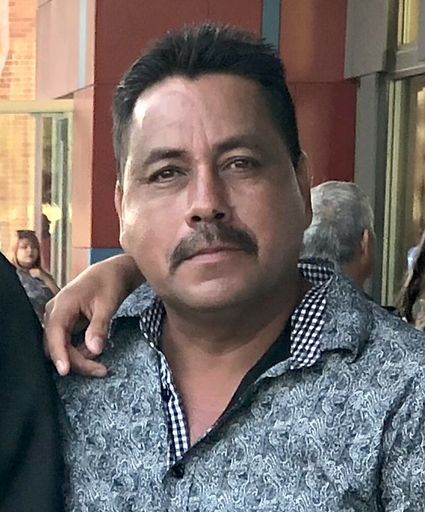 Enrique Martinez Ponce photo gallery thumbnail 1 of 16