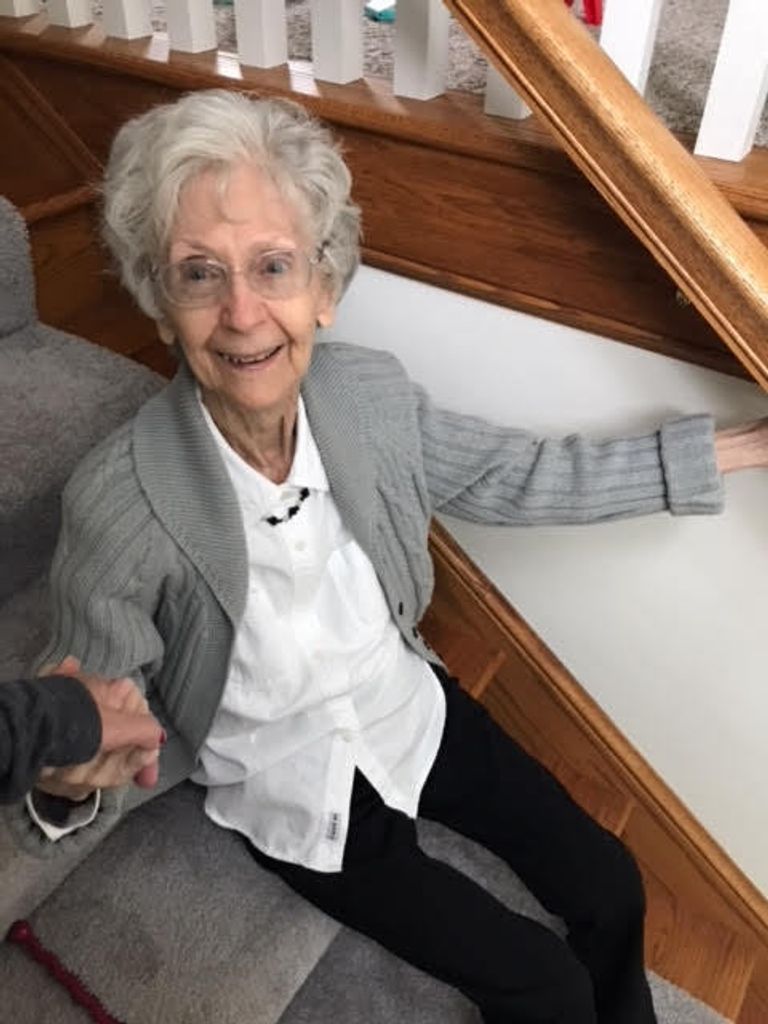 Angela Macko Profile Photo