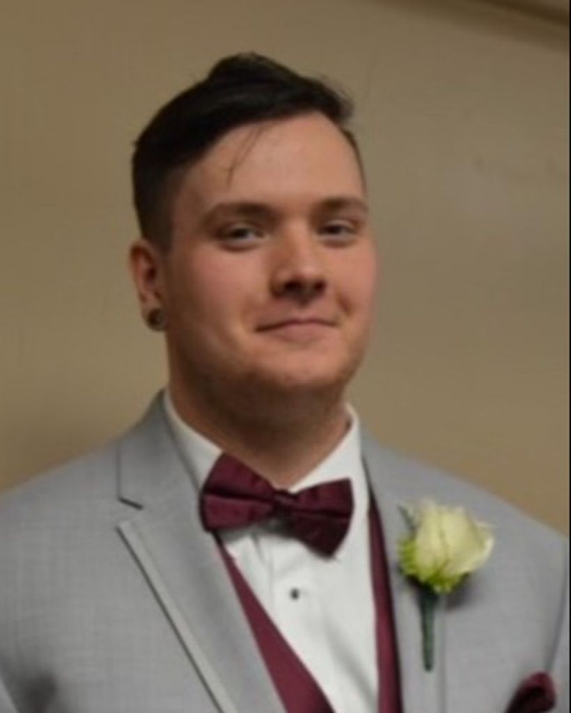 Tyler James Davis Profile Photo