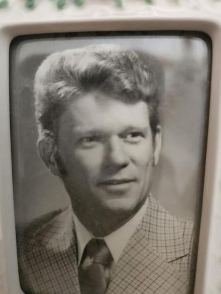 Ronald Neil Hallman Sr. Profile Photo