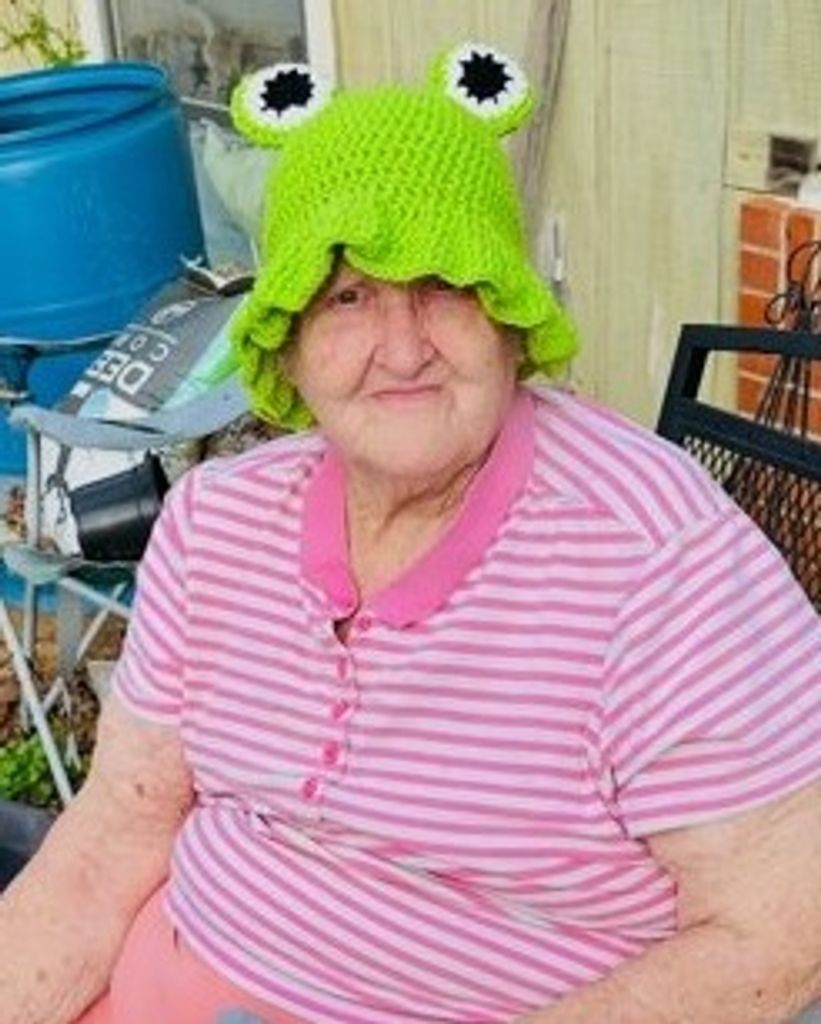 Earlene Holcombe Finn Profile Photo