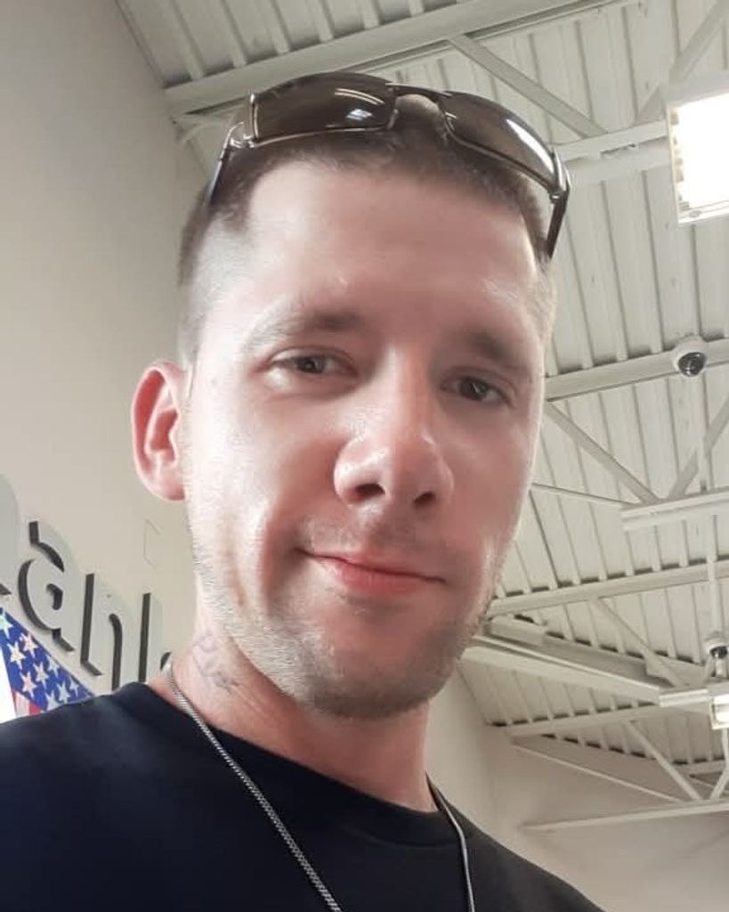 Jayson Lynn McBroom Edwards Profile Photo
