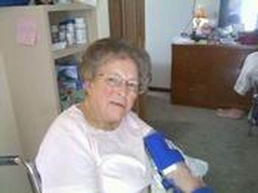 Laura Lauraine Troyer