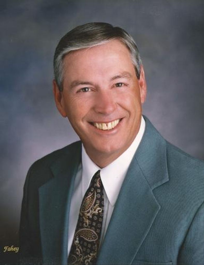 Warren Ray Hall Profile Photo