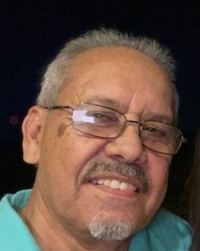 Enrique Viezcas's obituary image