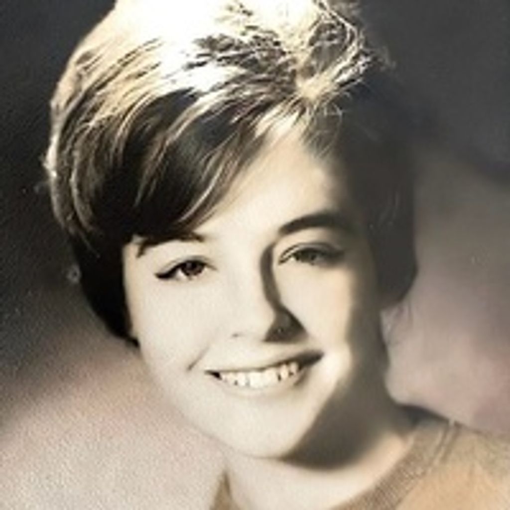 Gloria Carver Lucas