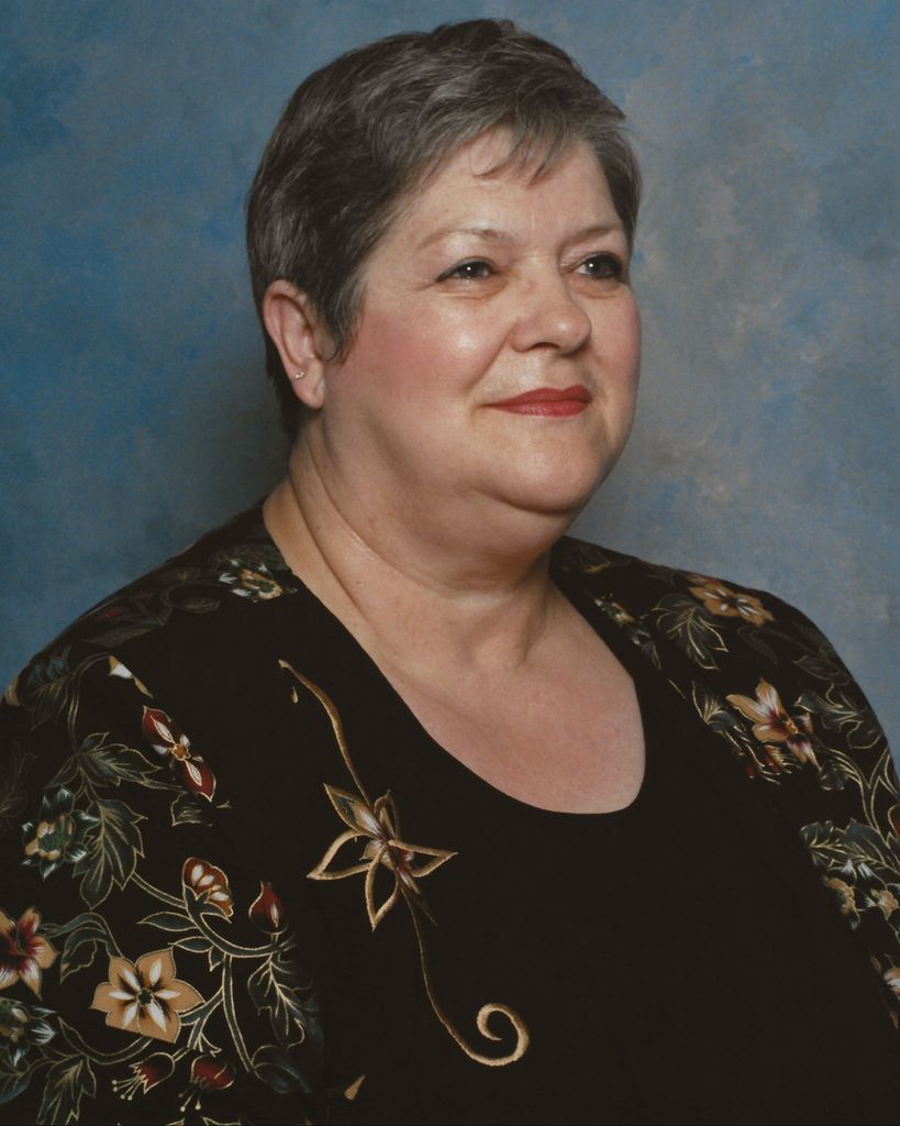 Stella Marie Hache Profile Photo