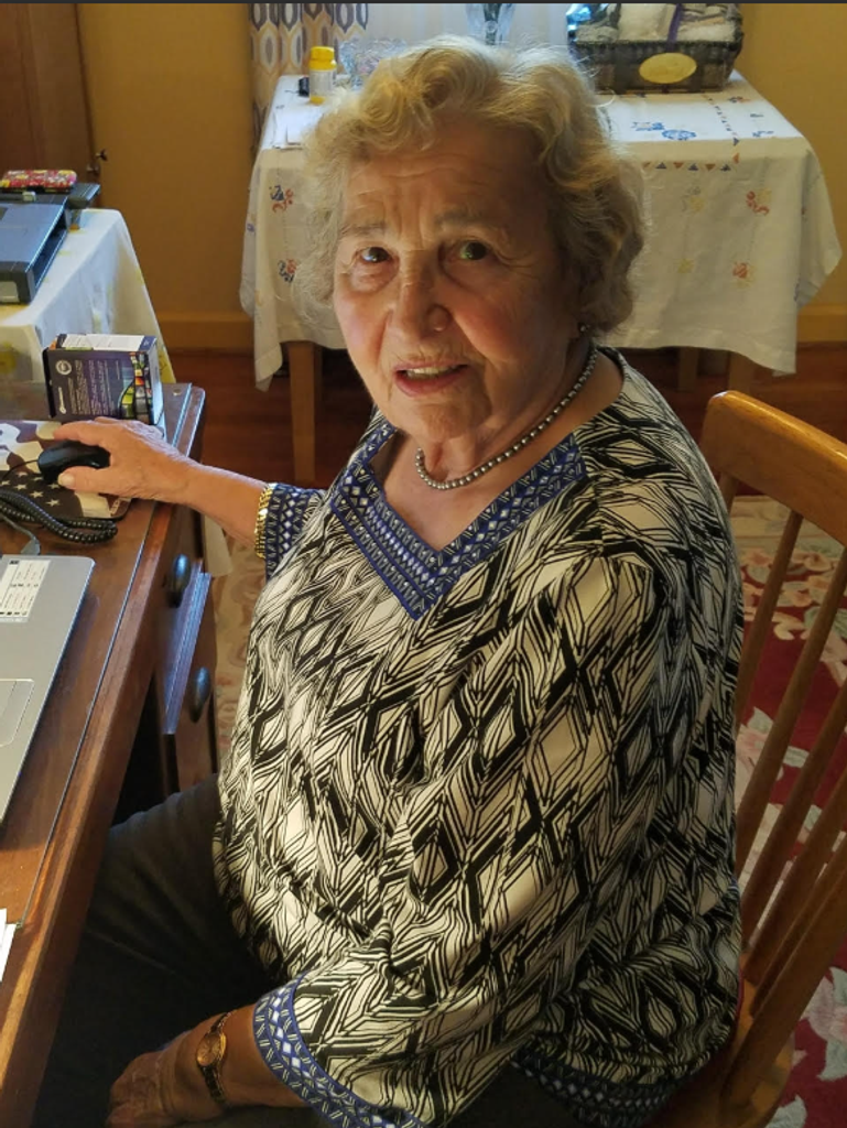 Elizabeth Eleanor Hunichen