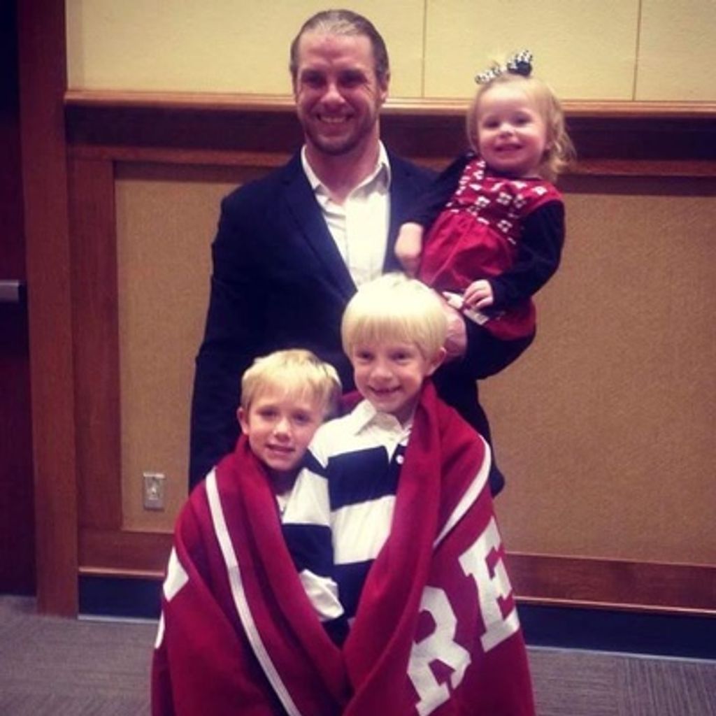 Dustin Kane Holland Profile Photo