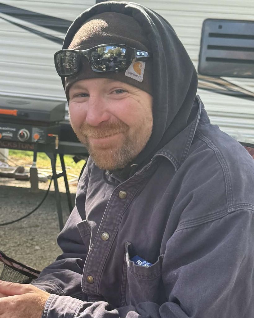 Aaron Ashton Wickett Profile Photo